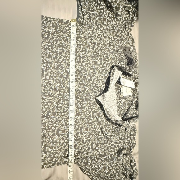 American Eagle Outfitters Black Floral Button Down Shirt - Picture 5 of 7